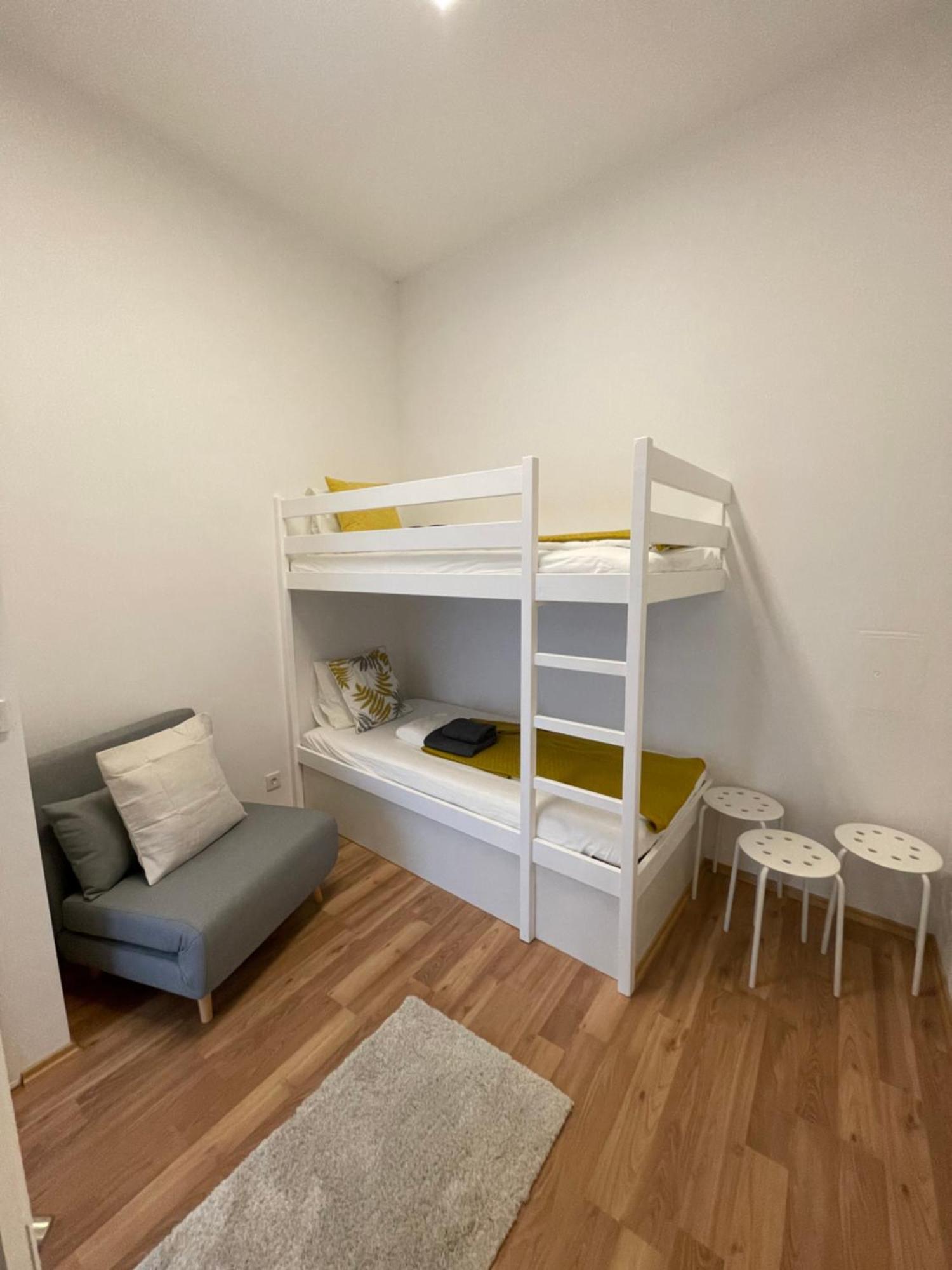 Mini Rhg 1 Apartment